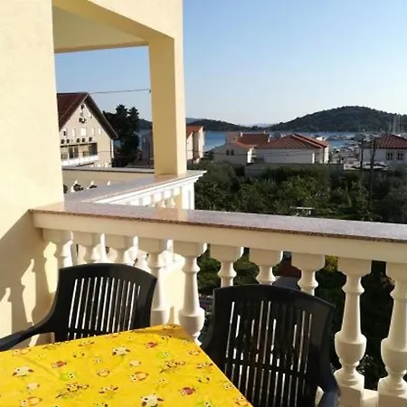 Apartament Marija - 100 M From Tribalj