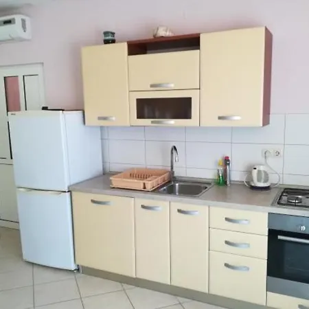 Apartament Marija - 100 M From